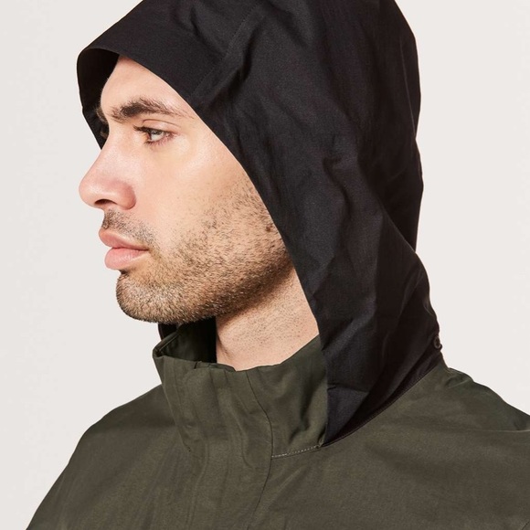 Lululemon Storm Field Jacket Dark Olive - Picture 4 of 8